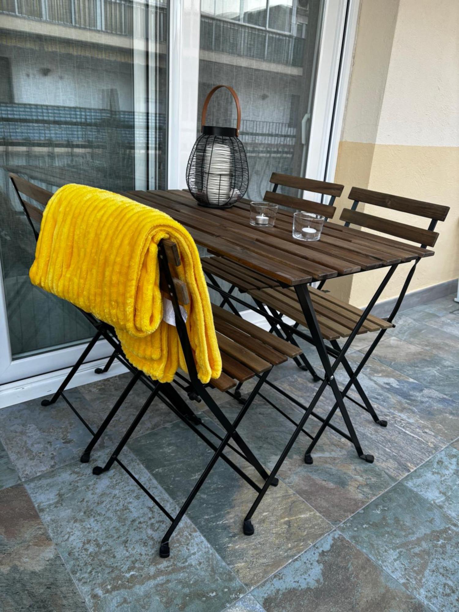 Piso Rita Apartment Росес Екстериор снимка
